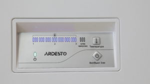 Freezer Ardesto FR-320E