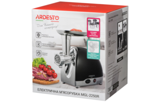 М’ясорубка Ardesto, 1800Вт, 2кг/хв, 3 решітки, насадка для ковбас, кеббе, 4 терки, пластик, чорно-сріб.