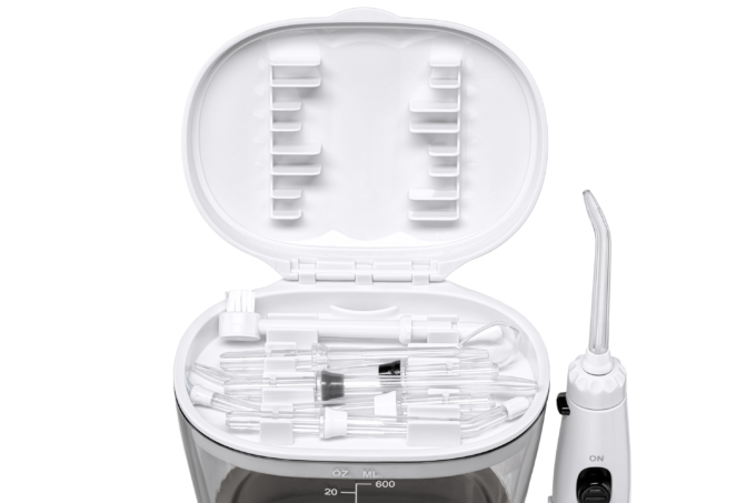Ardesto irrigator portable, cup 600 ml, 8 nozzles, white