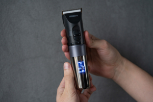 Ardesto hair clipper HC-Y40-DBS, 220V+battery, nozzles-4, titanium coating+ceramics, black