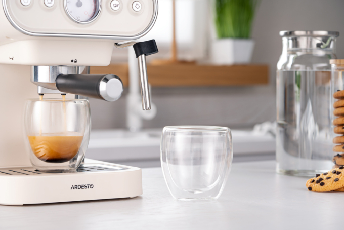 Cup set Ardesto with double walls AR2625GP