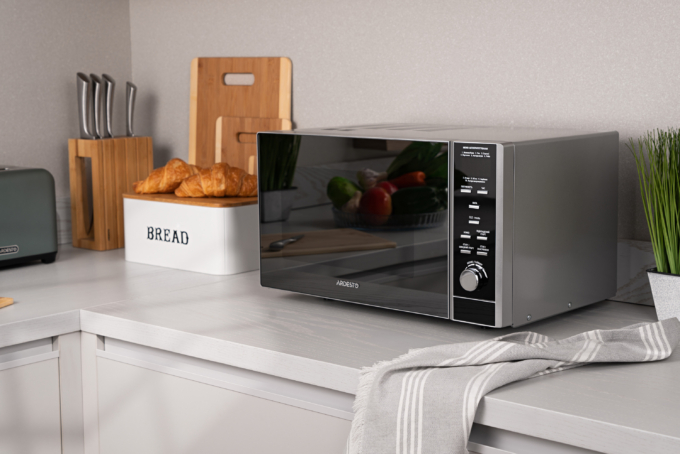Microwave oven ARDESTO, 23L, electronic control, 900W, grill, display, button opening, black