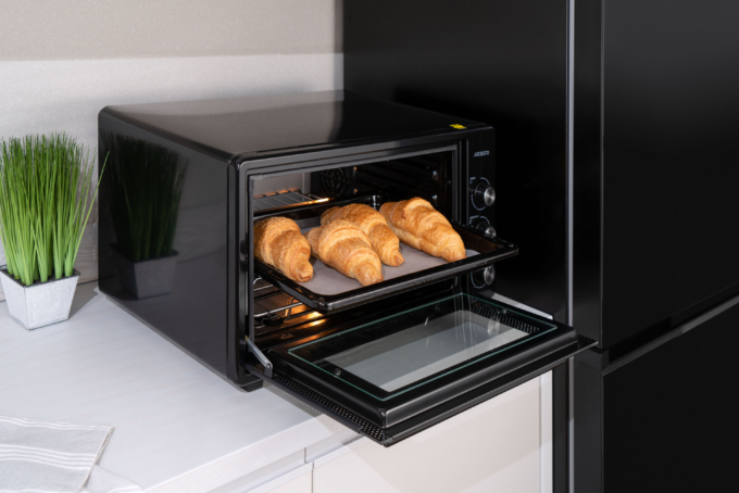 Electric oven ARDESTO, 45L, 1600W, mech., convection, double glass, black