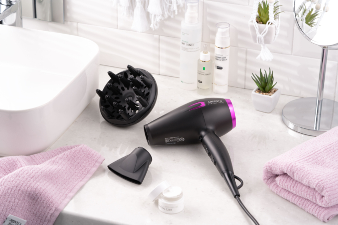 Фен Ardesto Violet PRO HD-Y221PRO ,1750-2100Вт, 2 швидкості, 3темп.режими,дифузор, чорний