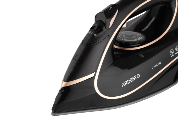 Утюг Ardesto IR-B2235, 2400Вт, 450мл, паровой удар-120гр, керам. подошва, чёрно-золотой