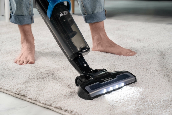 Ardesto cordless VC, 140W, dust cont -1L, battery operation up to 50min, HEPA, black with blue