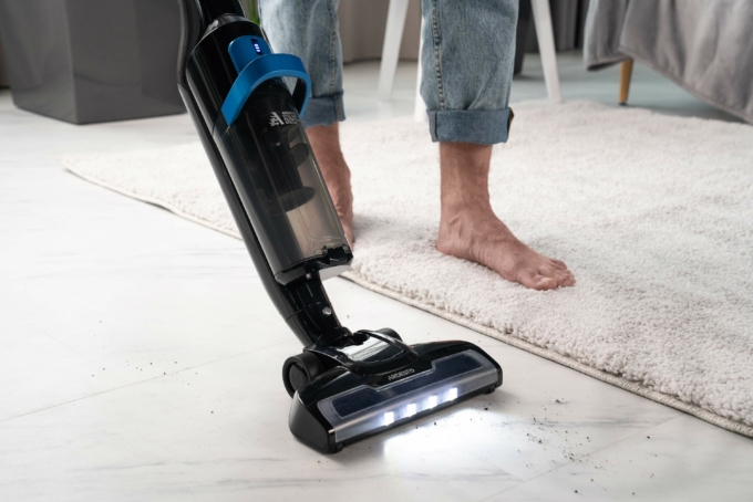 Ardesto cordless VC, 140W, dust cont -1L, battery operation up to 50min, HEPA, black with blue