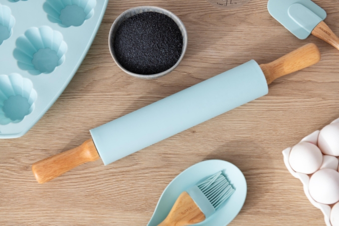 Скалка для тіста Ardesto Tasty baking, 43.5см, силікон, дерево, блакитний