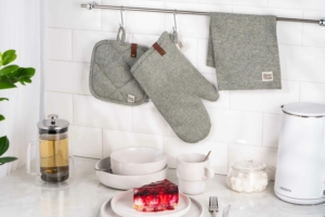Ardesto Oven mitten Oliver, 18х30cm, 100% cotton, filling: batting, green