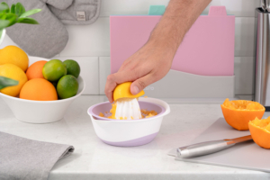 Ardesto Citrus manual squeezer Fresh, 0.6l, plastic, lilac