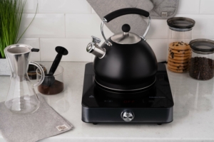 Плитка настільна ARDESTO індукційна, конфорок – 1 на 1.8кВт, керування – сенсорне, таймер, чорний