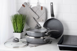 Сковорода глубокая с крышкой Ardesto Gemini Gourmet Apulia, 28см, алюминий, серый