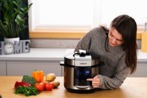 Ardesto pressure cooker, 900W, bowl-5l, electronic control, recipes book, iron/plastic, silver