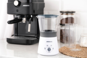 Milk frother&heater Ardesto 300W, tank capacity-330ml, white