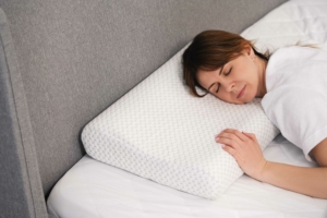 Ardesto Contour pillow Sleepwell, 60х40х11/9cm, aircell memory foam, white