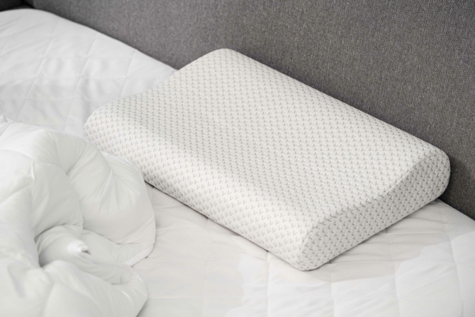 Ardesto Contour pillow Sleepwell, 60х40х11/9cm, aircell memory foam, white