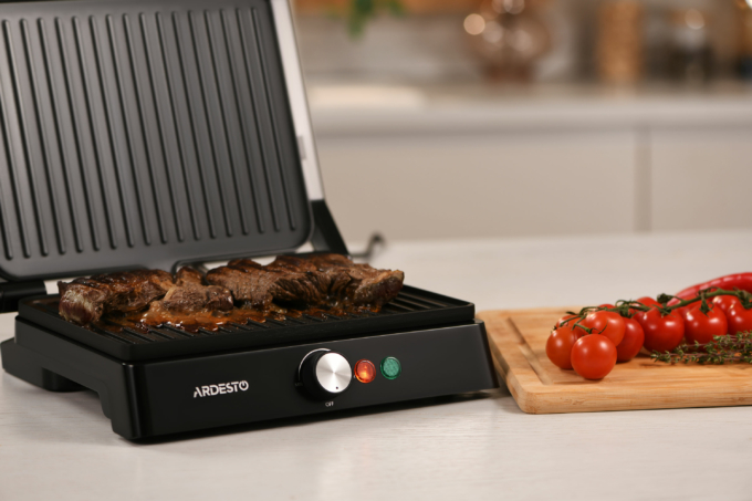 Ardesto grill clamping, 1800W, 180° opening, metal, black-silver