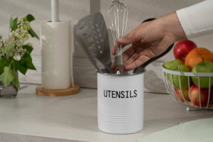 Ardesto Cutlery Holder Midori 12х15.5cm, metal, white