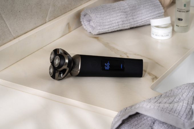 Ardesto electric shaver rotary, 8V,  razor head-3, Li-Ion, dry+wet, black