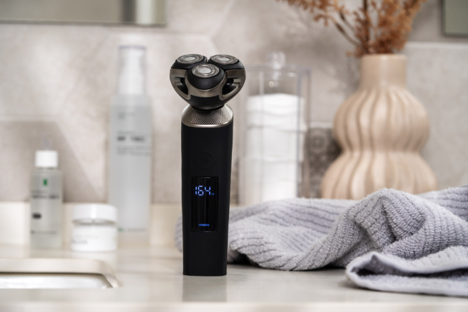 Ardesto electric shaver rotary, 8V,  razor head-3, Li-Ion, dry+wet, black