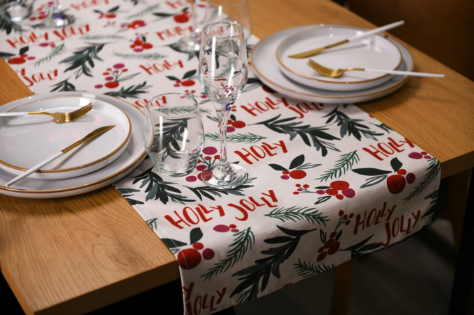 Раннер Ardesto Christmas Happy Holidays 40х140см, 90% полиэстер, 10% хлопок, белый остролист