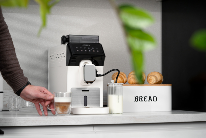 Кавомашина ARDESTO, 2л, зерно, автомат.капуч, дисплей, авторецептів -9, біло-чорний