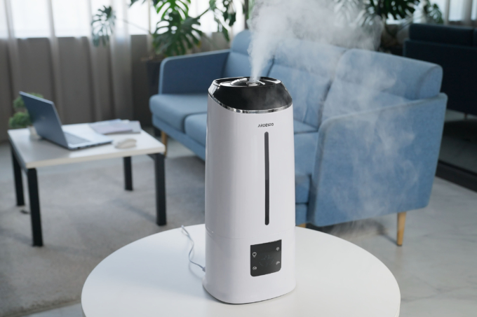 Air humidifier ARDESTO ultrasonic, 40m2, 6.5l, 390ml/h, electric. control, remote control, top. water bay, display, white