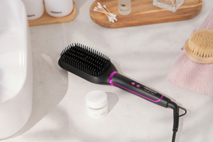 Ardesto straightening brush Violet Pro HSB-Y220PRO, 50V, 130-210C, display, ceramics, black