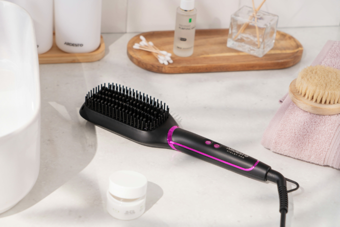 Ardesto straightening brush Violet Pro HSB-Y220PRO, 50V, 130-210C, display, ceramics, black