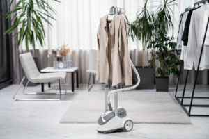 Відпарювач Ardesto вертикальний IR-S18B, 1800Вт, 1800мл, дошка, нерж. сталь, білий+сірий