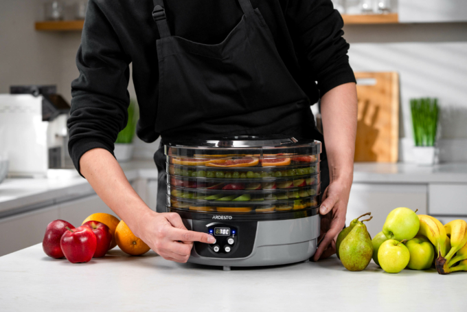 Dryer for products Ardesto FDB-532TTC, 250W, pallets -5x3cm, diameter-32cm, max-70°С, timer, electronic control, plastic, white