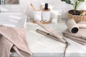 Hair straightener ARDESTO Rearl Cream 50W, 140-230C, ceramics, beige