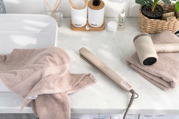 Hair straightener ARDESTO Rearl Cream 50W, 140-230C, ceramics, beige