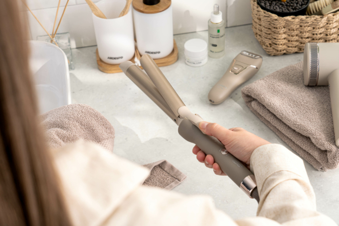 Плойка ARDESTO Pearl Cream HC-Y700PER , 48Вт, >200С, дисплей, керамика, бежевый