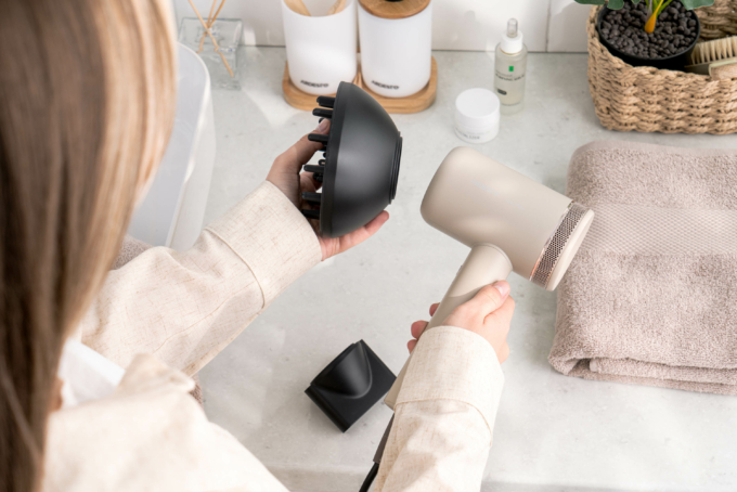 Hair Dryer ARDESTO Pearl Cream HD-Y702PERL, 1500-1800W, 3 speeds, 3 heat setting, beige