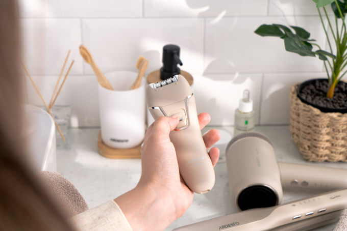 Epilator ARDESTO 2in1 Pearl Cream LESH-Y700PERL, accumul., tweezers.-18, dry, nozzles-2, beige