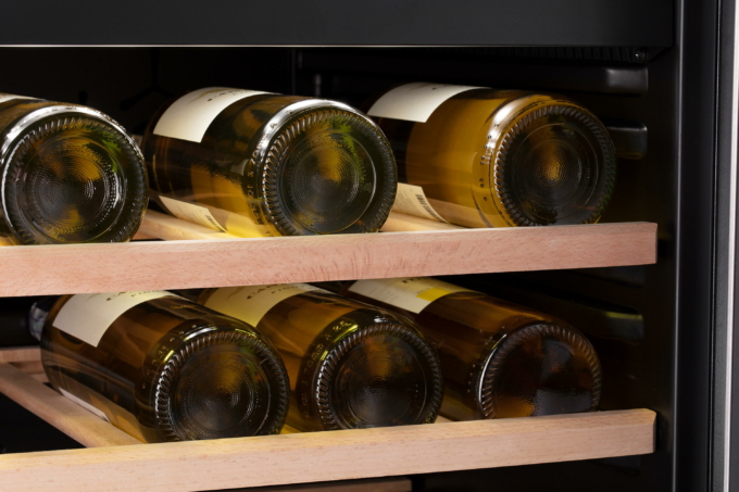 Холодильник ARDESTO вбудований для вина, 87×59.5х59.5, мороз.відд.-137л, зон – 2, бут-44, ST, диспл внутр., нерж