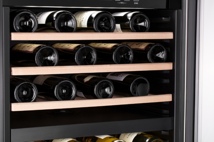 Холодильник ARDESTO вбудований для вина, 87×59.5х59.5, мороз.відд.-137л, зон – 2, бут-44, ST, диспл внутр., нерж