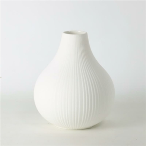 Vase ARDESTO Lucca 16.5х19.5cm, porcelain, white