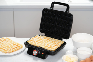 Вафельница ARDESTO  1200Вт, прямоугольные вафли, глубокие пластины, корпус-пластик, черный