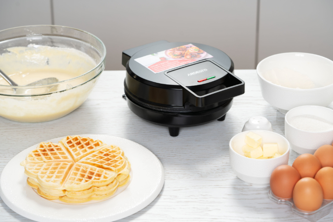 Waffle iron ARDESTO 1200W, device body-plastic, black