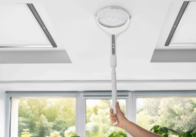 Electric fly swatter ARDESTO, grid 2800 V, battery 1800 mAh, USB-C > USB-A, white
