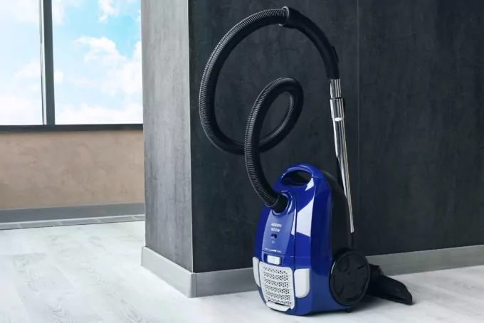 Пылесос Ardesto MVC-B1602BL