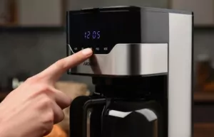 Кофеварка Ardesto капельная 1.5л, молотый, черно-серебристый