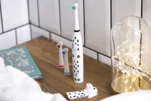 Ardesto toothbrush electric ETB-003DOG, for kids, 8.8th. fluct/min, nozzle-3, IPX6, white