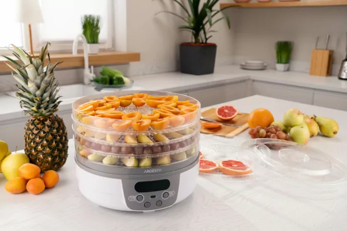 Сушарка для продуктів  Ardesto FDB-5321T, 250Вт, піддонів -5×3см, діаметр-32см, макс-70°С, таймер, електр. управління, пластик , білий