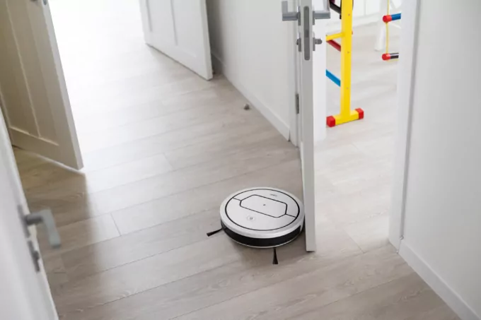 Robotic vacuum cleaner ARDESTO RVC-S1300W