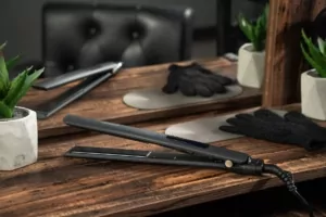 Выпрямитель Ardesto HS-615D, 50Вт, 110-230C, дисплей, керамика, черный