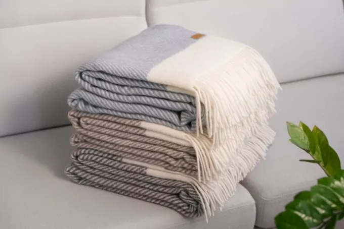 Плед ARDESTO Leonardo Bianco, 140×200см, 100% шерсть, голубой