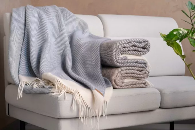 Плед ARDESTO Leonardo Bianco, 140×200см, 100% шерсть, голубой